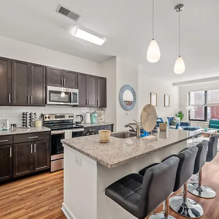 New! Luxury Apt With Pool, Roof Deck, Fitness Center, King Bed Philadelphia Exterior photo